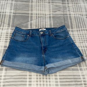 Forever 21 Jean shorts 💙